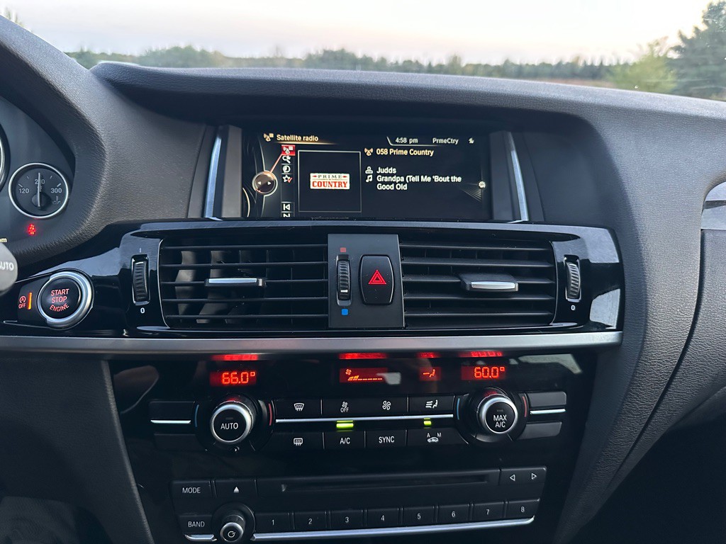 2016 BMW X3 Image 16