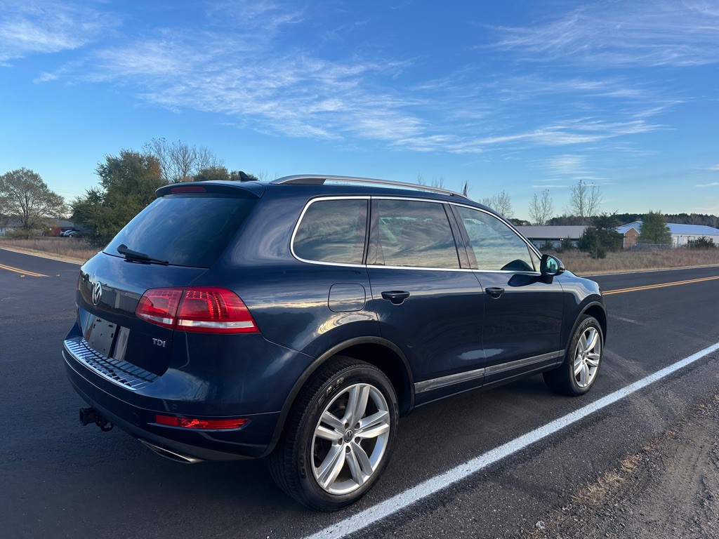 2014 Volkswagen Touareg Image 5