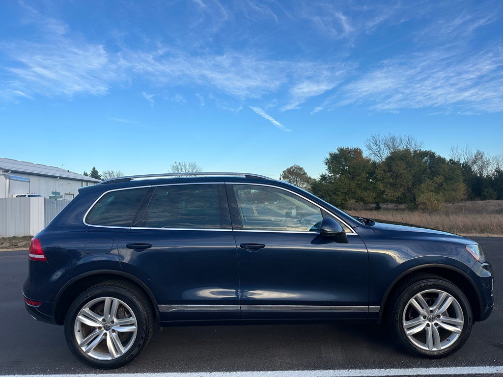 2014 Volkswagen Touareg Image 6