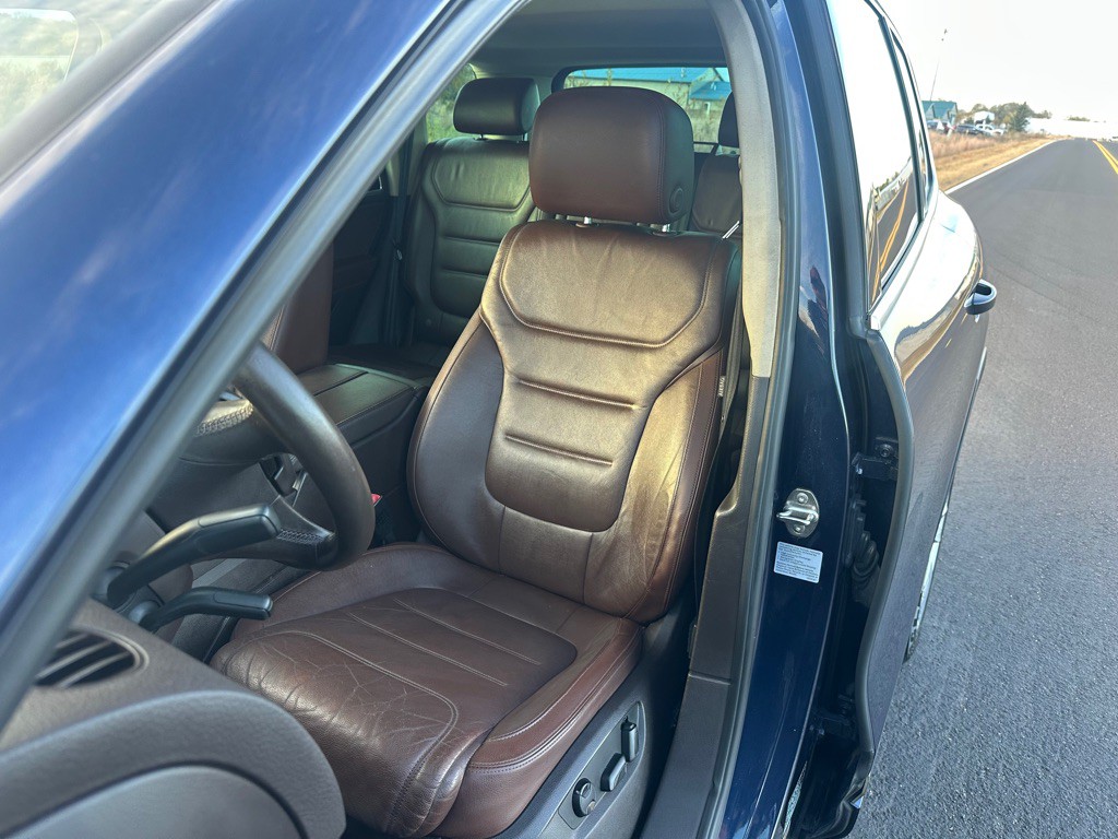 2014 Volkswagen Touareg Image 8