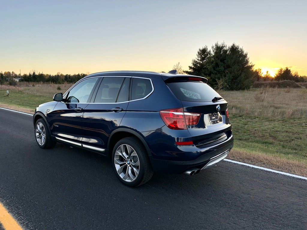 2017 BMW X3 Image 3