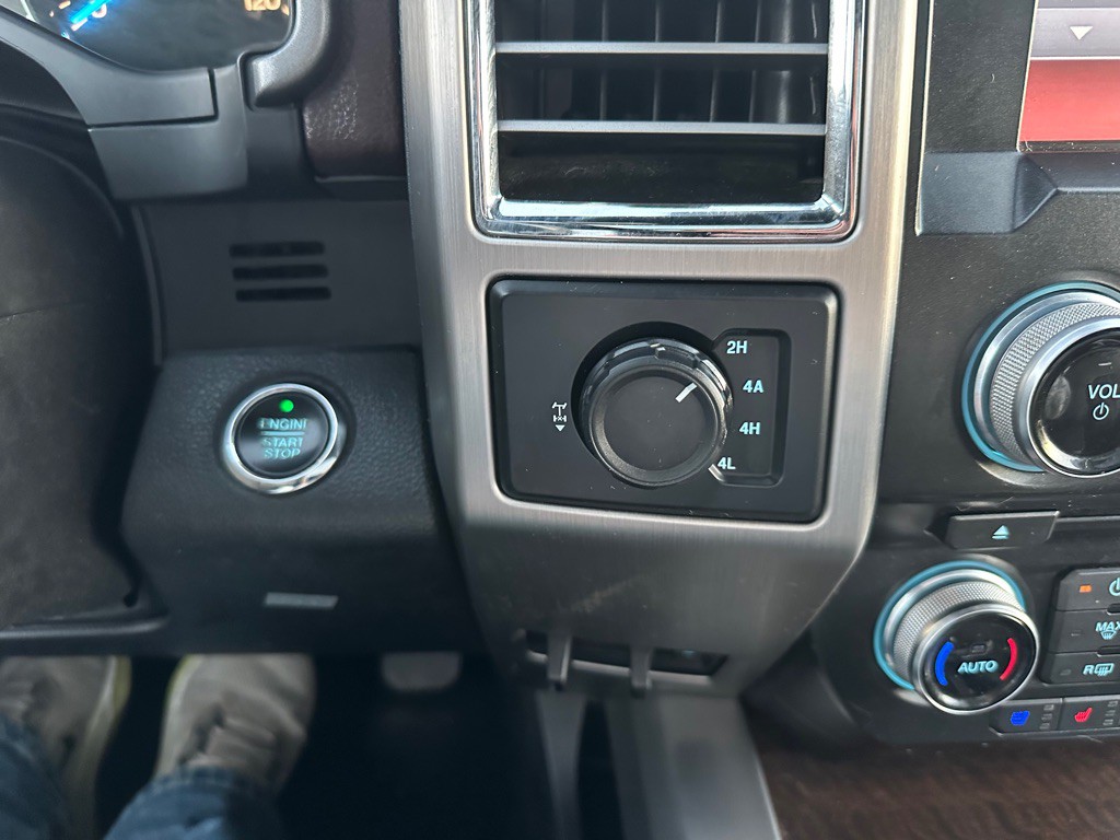 2015 Ford F-150 Image 14