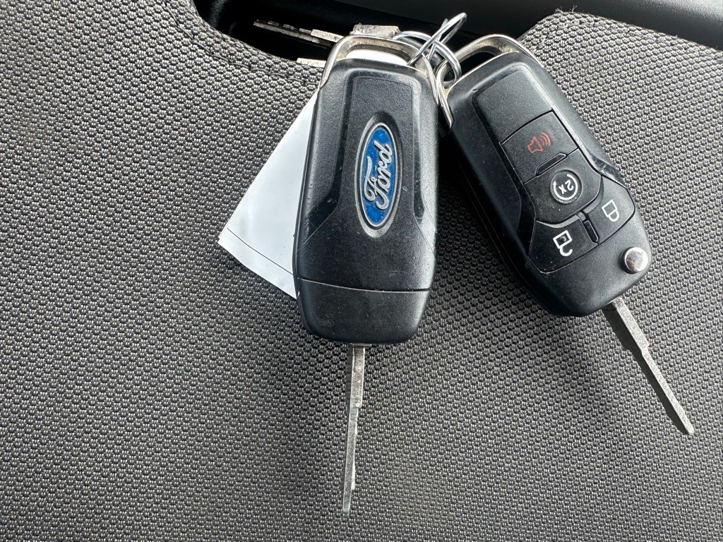 2015 Ford F-150 Image 18