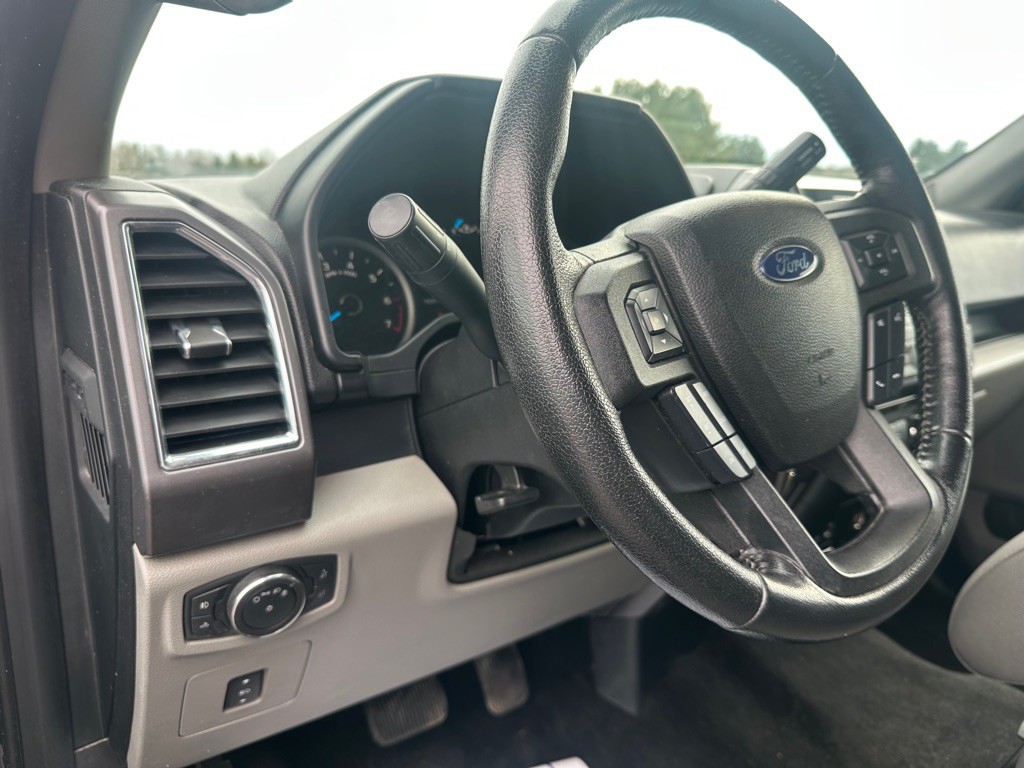 2015 Ford F-150 Image 11