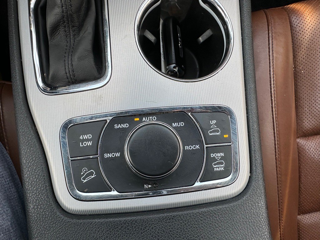 2018 Jeep Grand Cherokee Image 21
