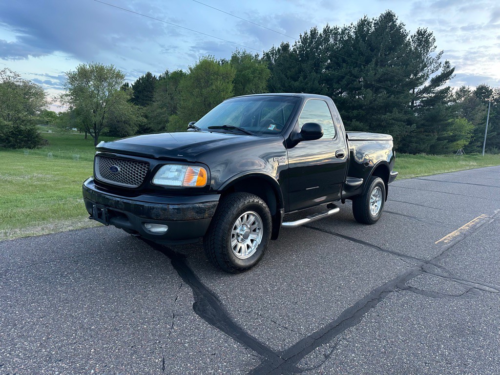 2003 Ford F-150 Image 1