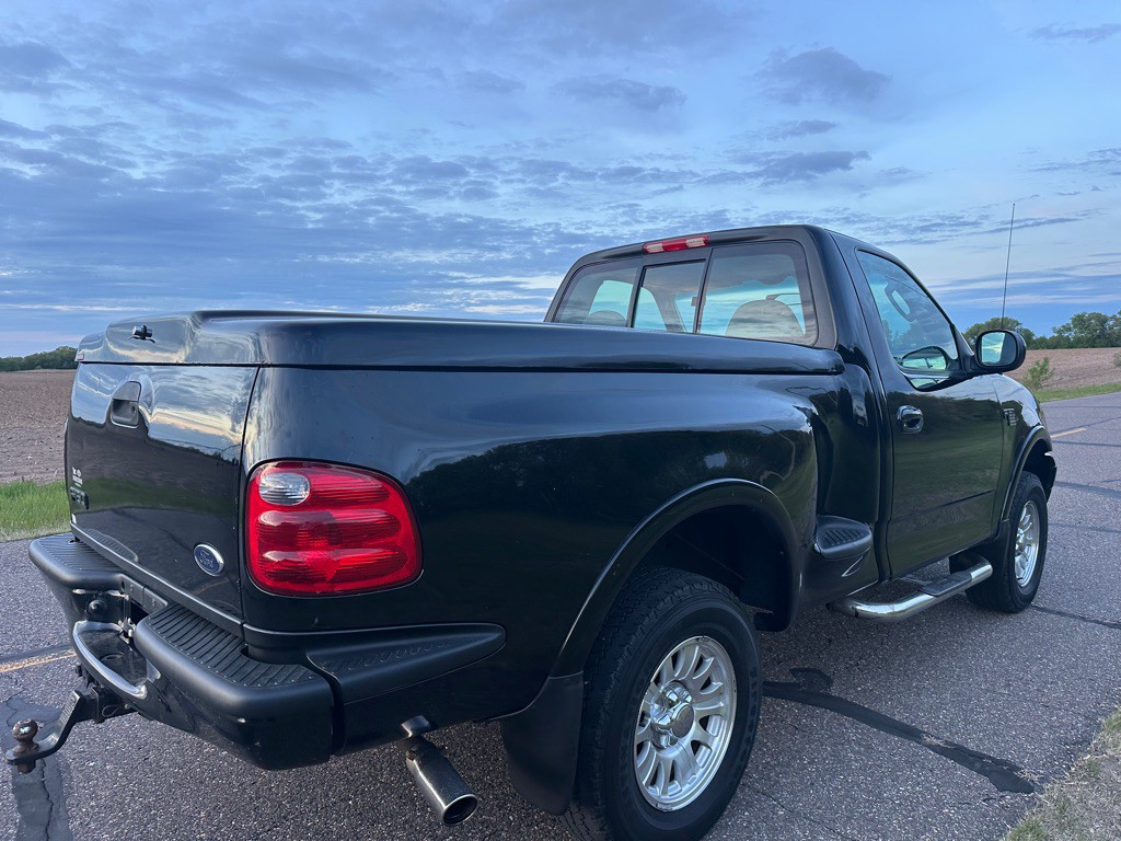 2003 Ford F-150 Image 4