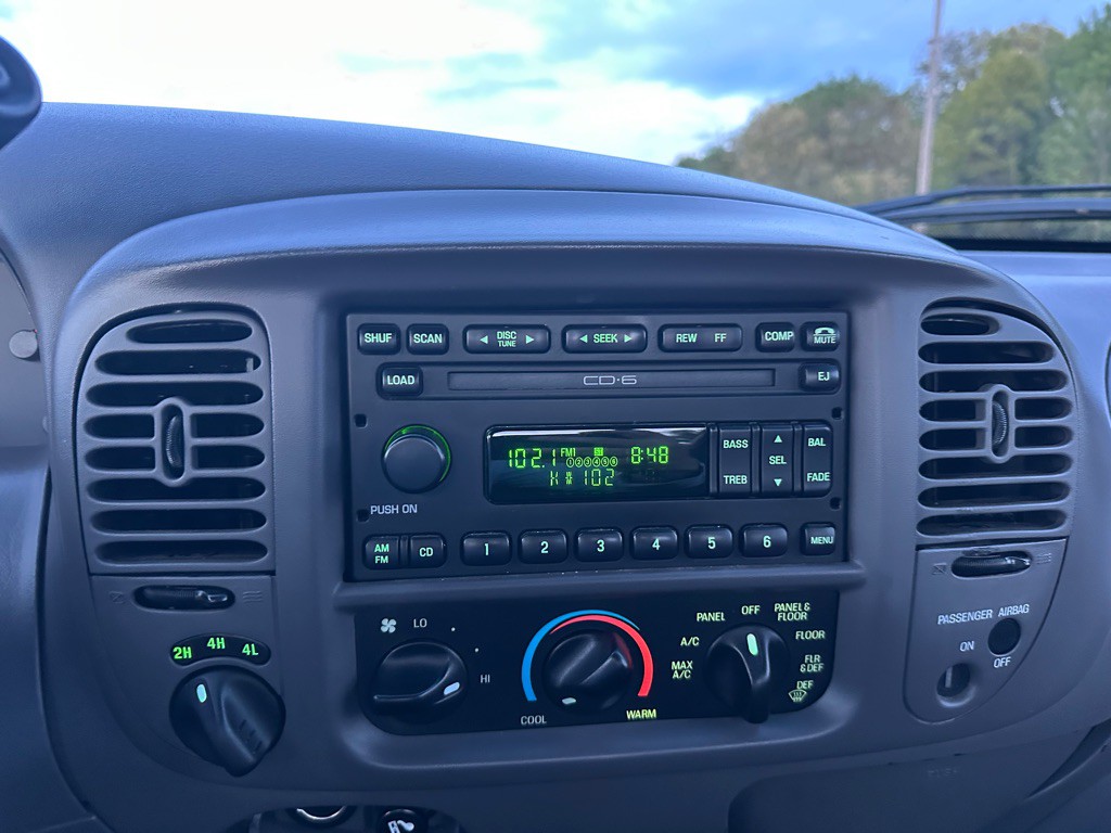 2003 Ford F-150 Image 13