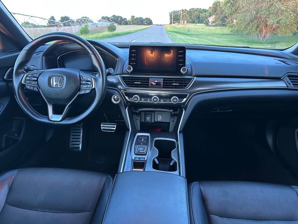 2018 Honda Accord Image 11