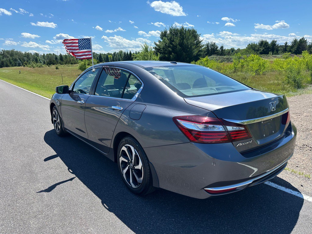 2017 Honda Accord Image 3
