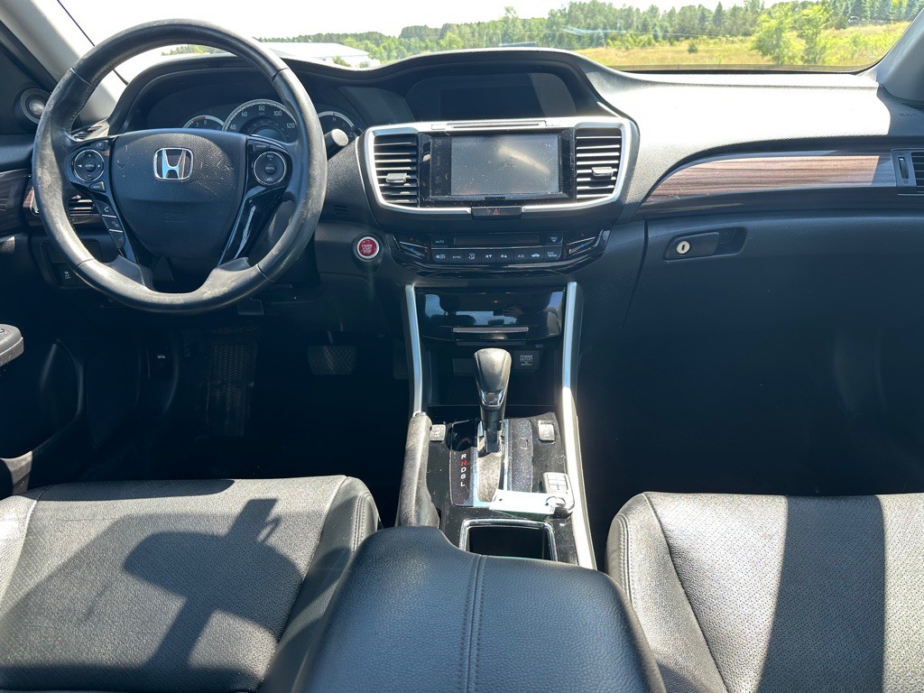 2017 Honda Accord Image 10