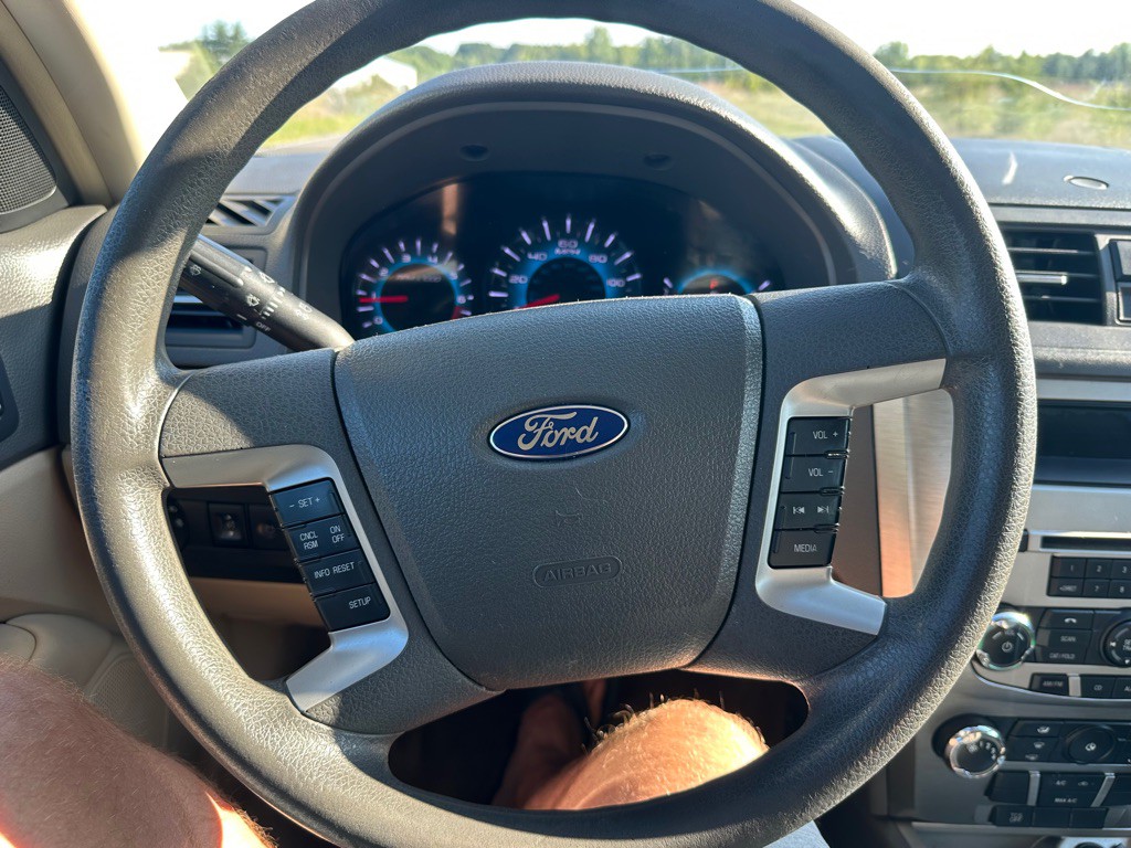 2012 Ford Fusion Image 13