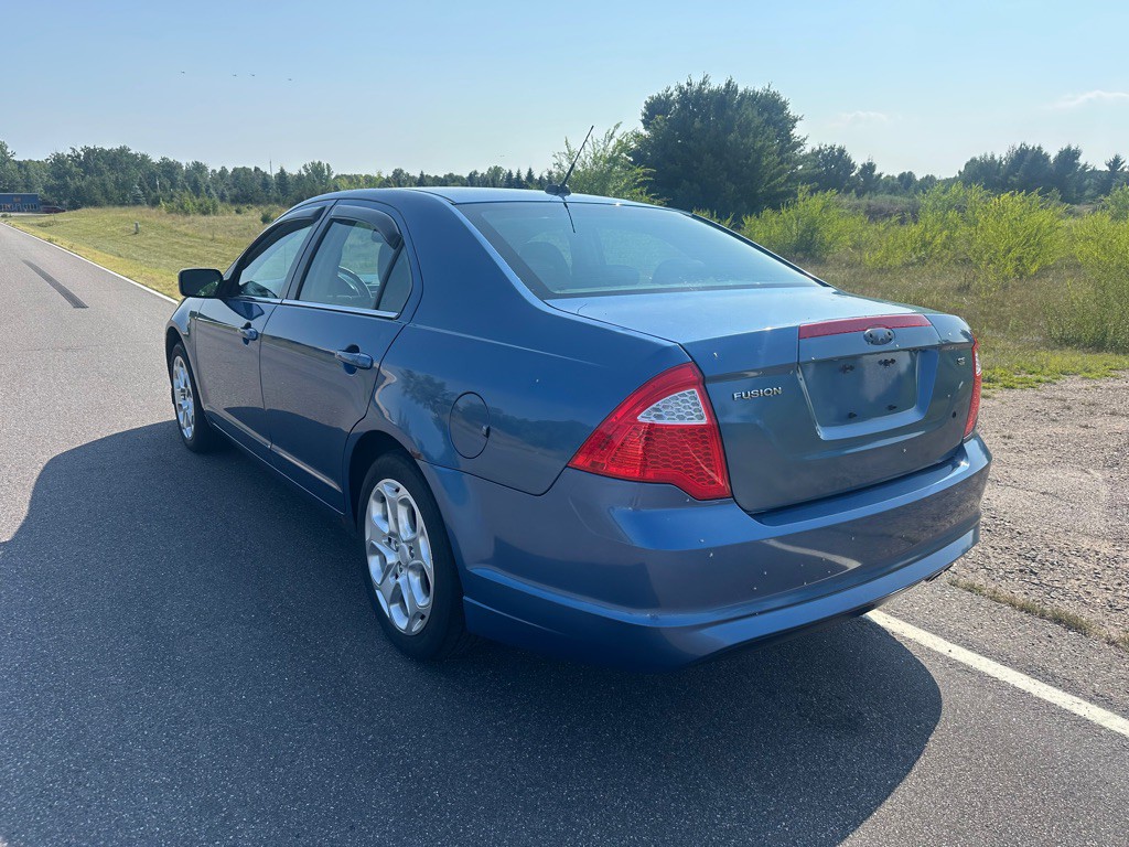 2010 Ford Fusion Image 3