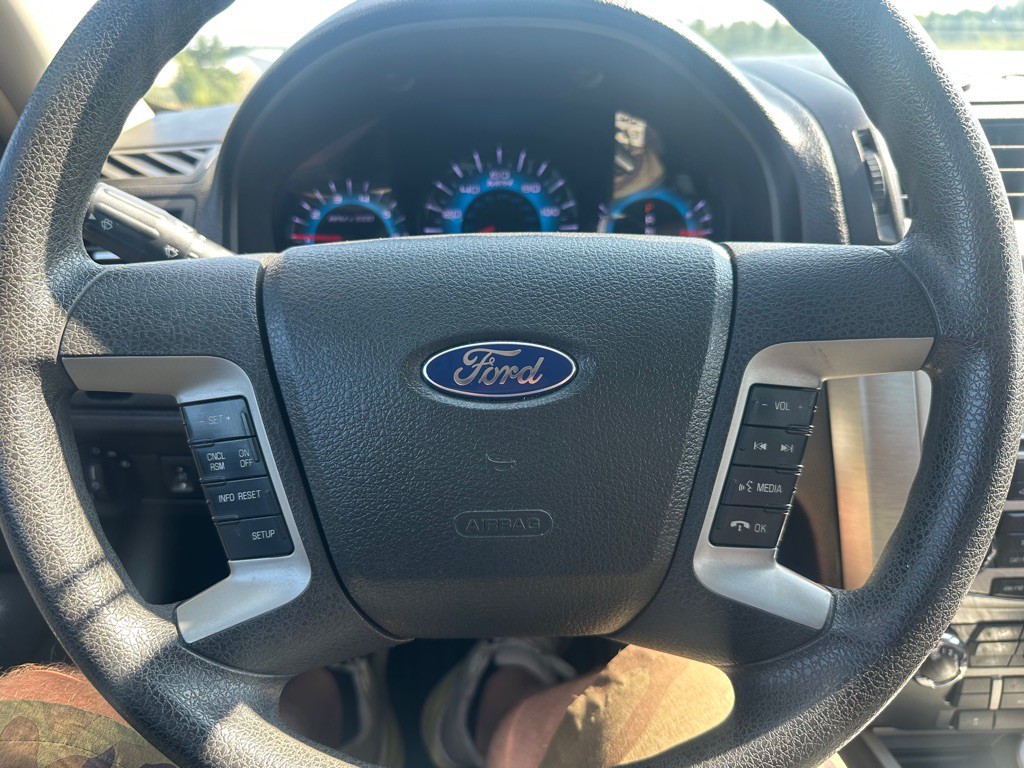 2010 Ford Fusion Image 14