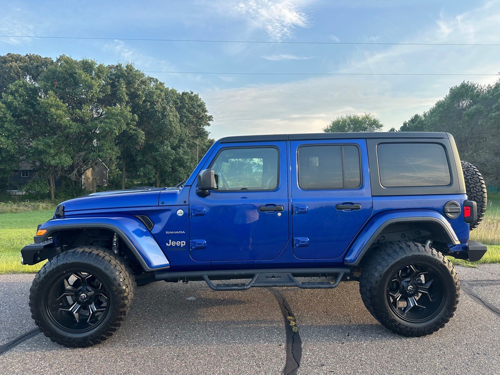 2018 Jeep Wrangler Unlimited Image 2