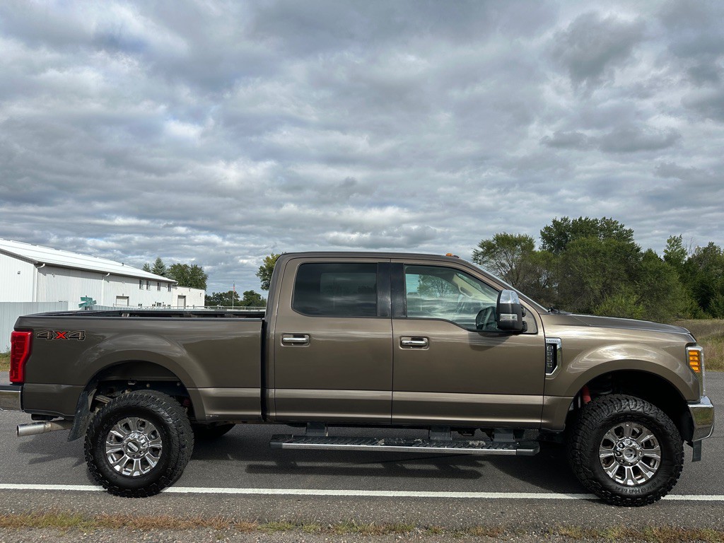 2017 Ford F-250 Image 6