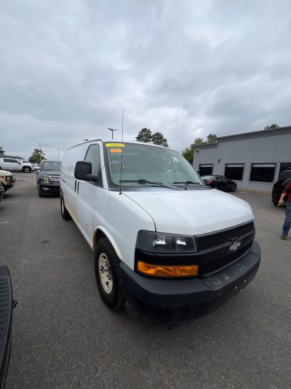 2019 Chevrolet Express Image 6