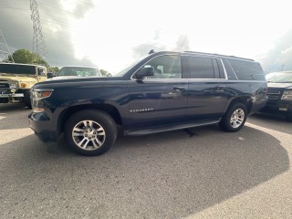 Image for 2017 Chevrolet Suburban 1500 LT ID: 6531436