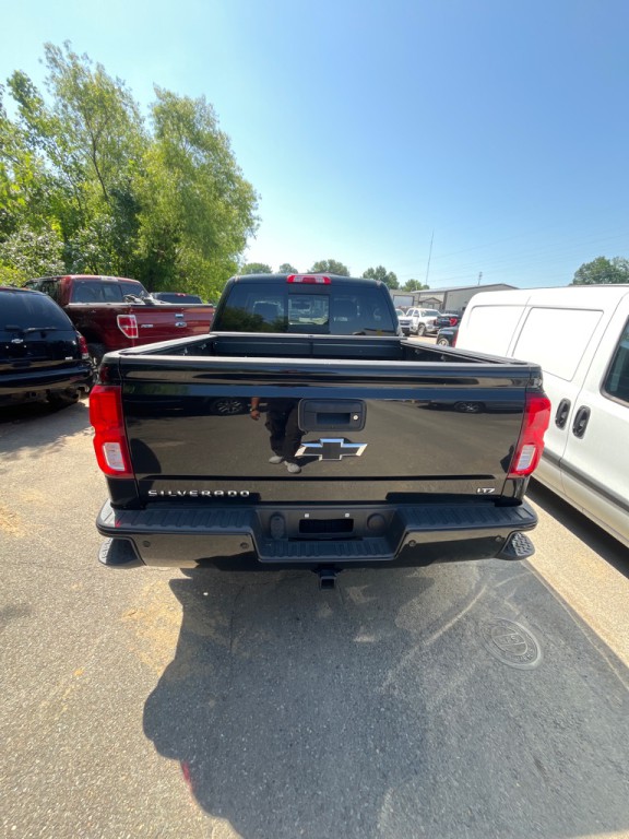 2017 Chevrolet Silverado 1500 Image 4