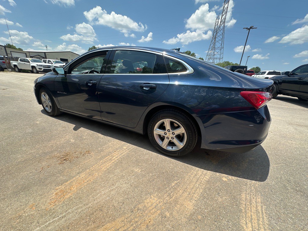 2022 Chevrolet Malibu Image 6