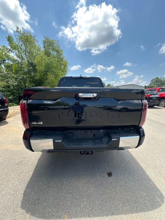 2023 Toyota Tundra Image 5