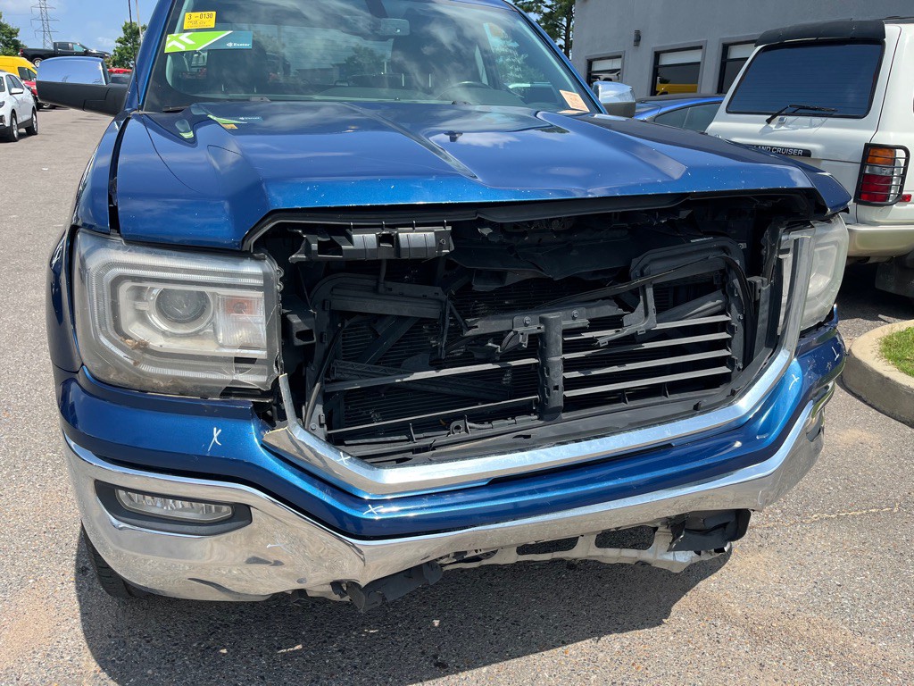 2018 GMC Sierra Image 8