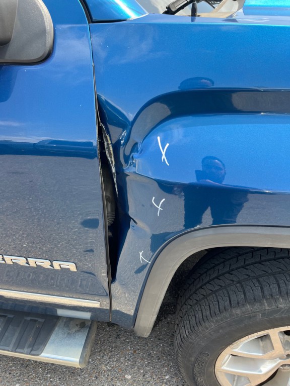 2018 GMC Sierra Image 11