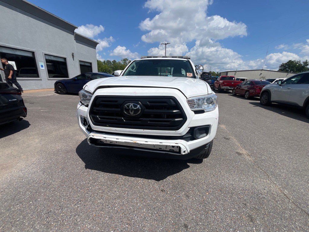 2018 Toyota Tacoma Image 8