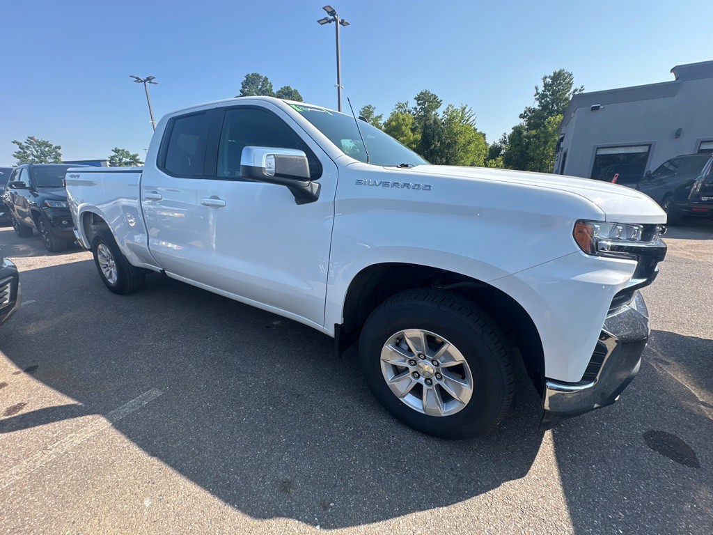 2021 Chevrolet Silverado 1500 Image 3