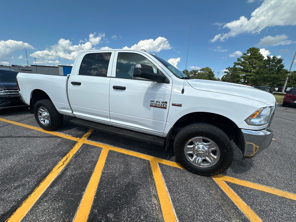 2018 RAM 2500 Image 3