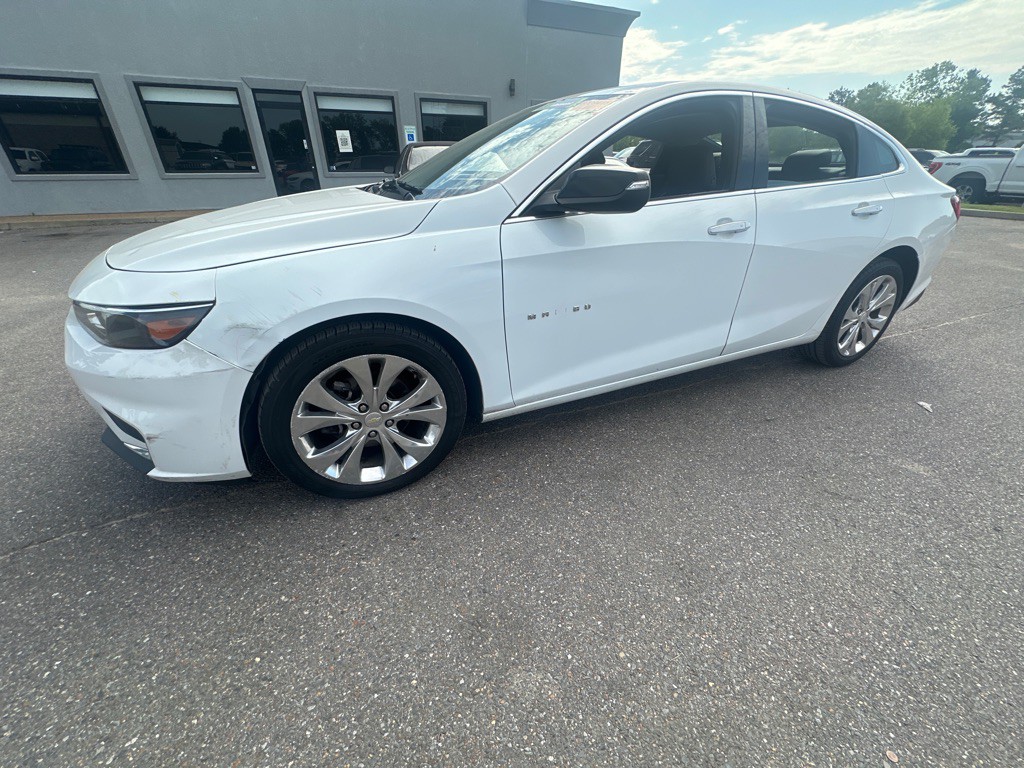 2018 Chevrolet Malibu Image 1