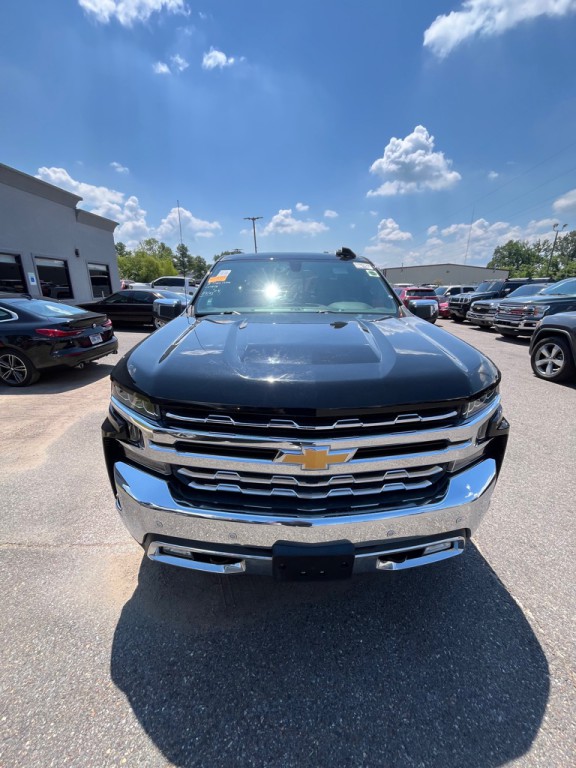 2019 Chevrolet Silverado 1500 Image 1