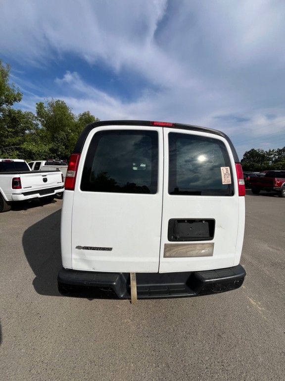 2019 Chevrolet Express Image 4