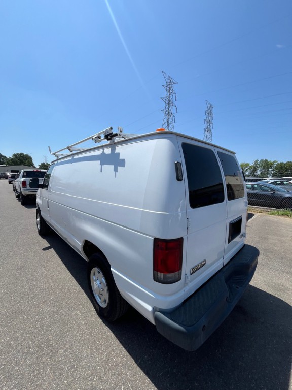 2014 Ford Econoline Image 4