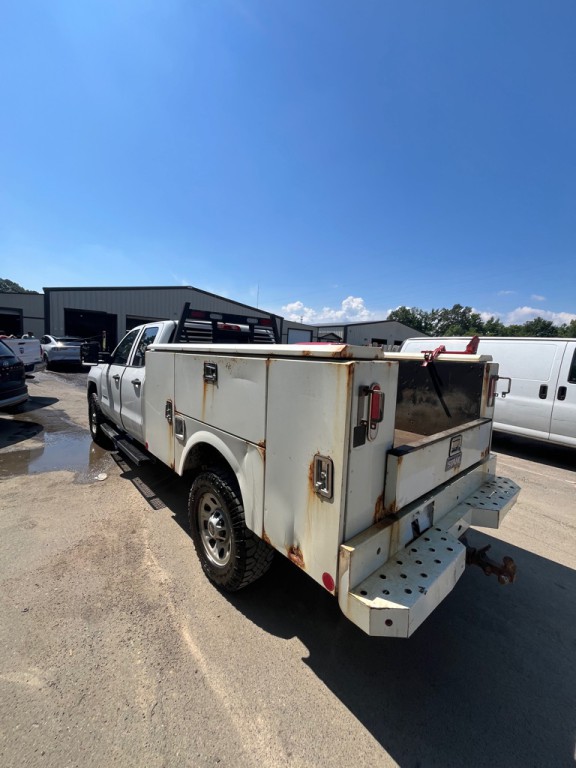 2018 Chevrolet Silverado 1500 Image 3