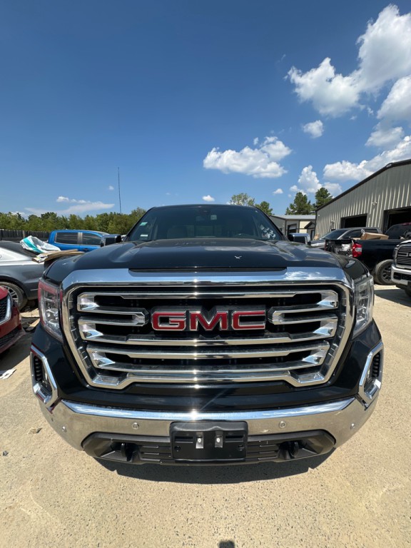 2019 GMC Sierra Image 2