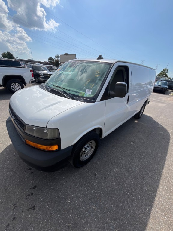 2019 Chevrolet Express Image 2