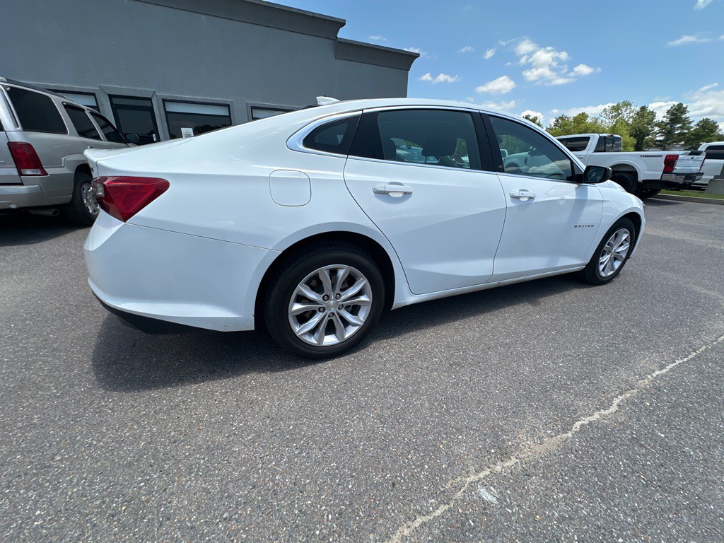 2023 Chevrolet Malibu Image 4