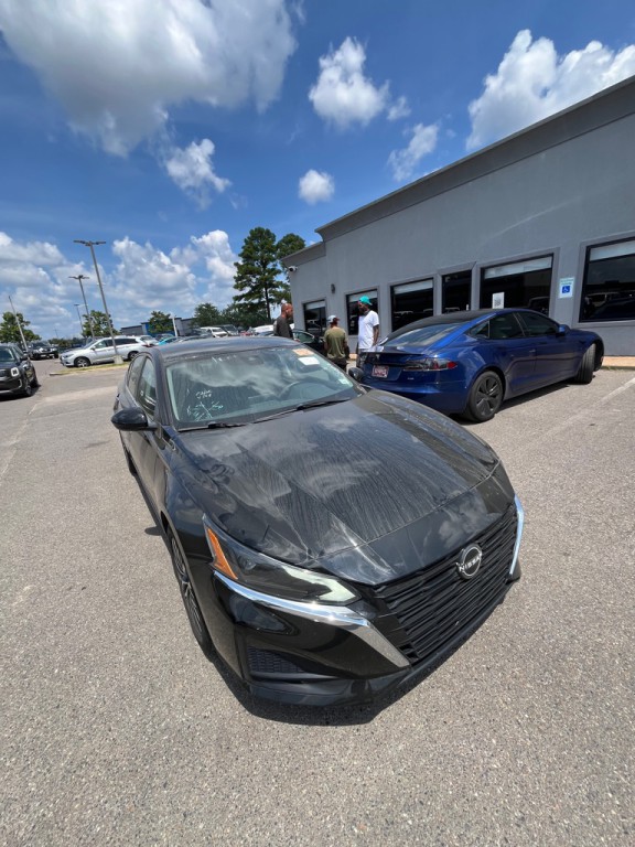 2023 Nissan Altima Image 6
