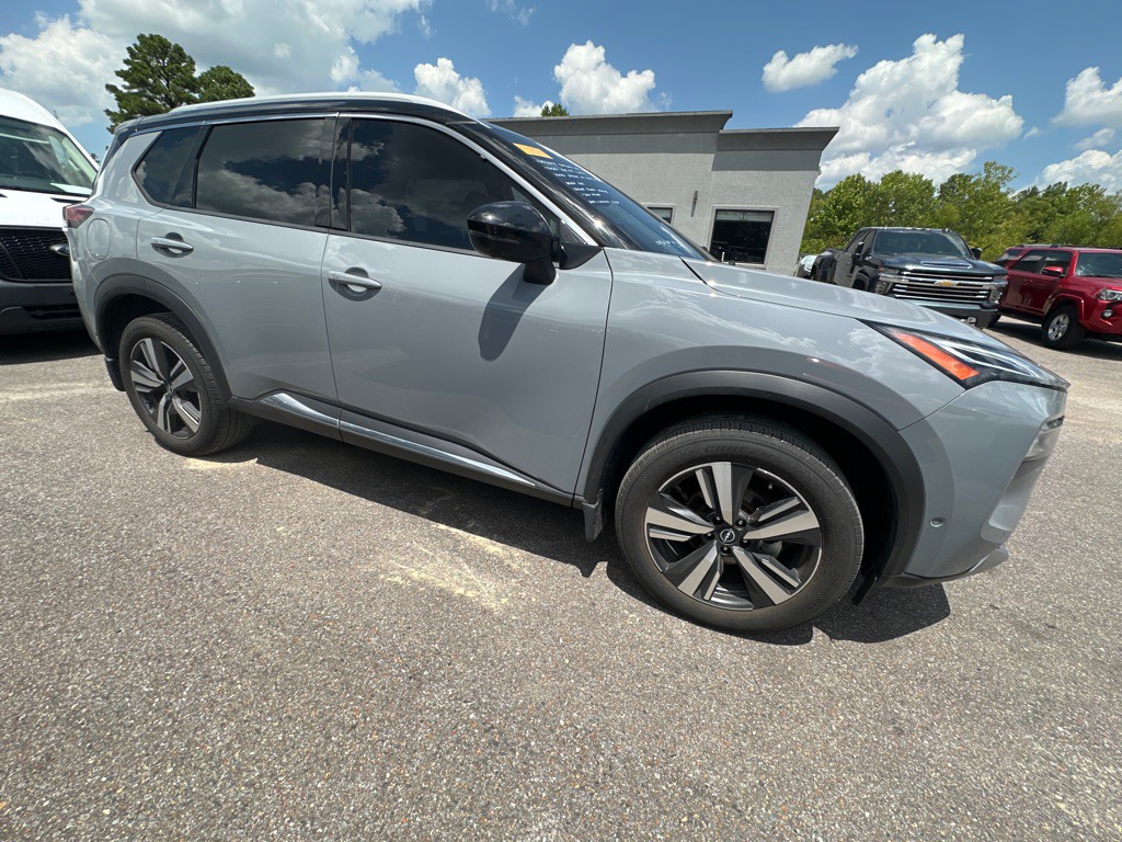 2022 Nissan Rogue Image 3