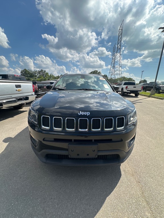 2018 Jeep Compass Image 2