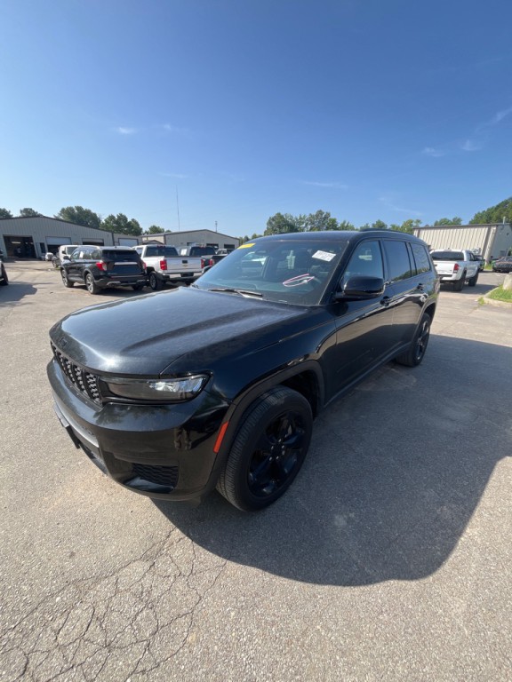 2023 Jeep Grand Cherokee Image 2