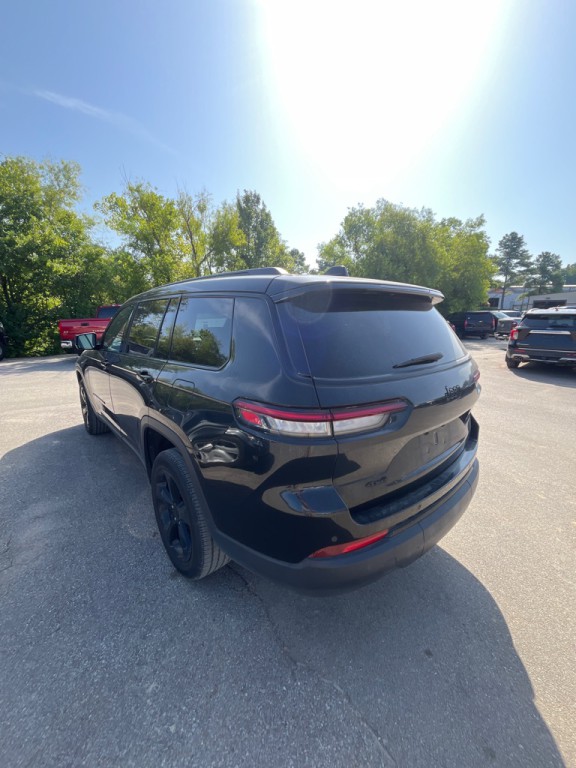 2023 Jeep Grand Cherokee Image 3