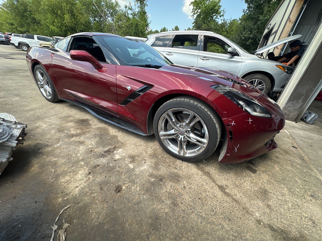 2016 Chevrolet Corvette Image 3