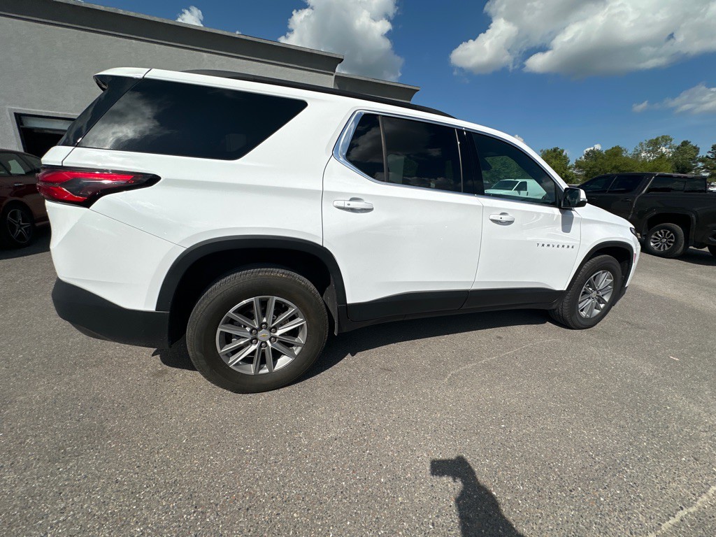 2022 Chevrolet Traverse Image 4
