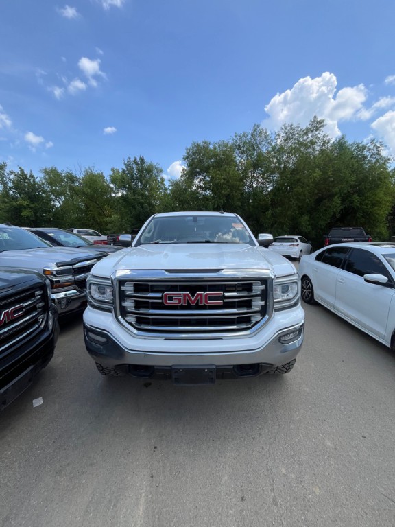 2018 GMC Sierra Image 1