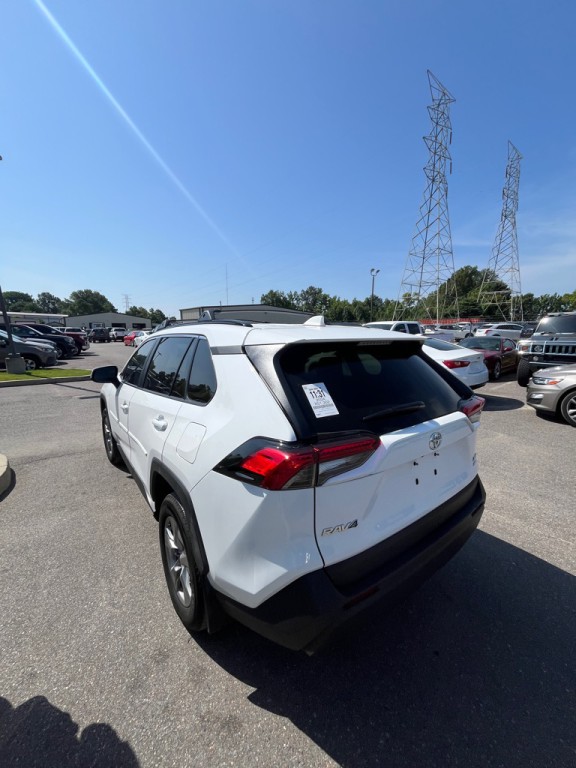 2024 Toyota Rav4 Image 3
