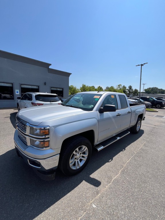 2014 Chevrolet Silverado 1500 Image 2