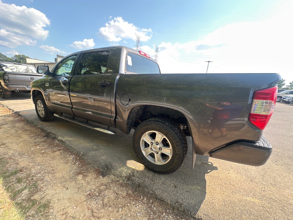 2017 Toyota Tundra Image 6