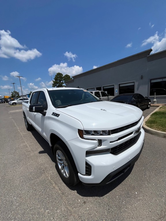 2021 Chevrolet Silverado 1500 Image 3